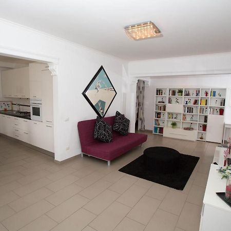 Appia Tourist Apartment Rome Bagian luar foto