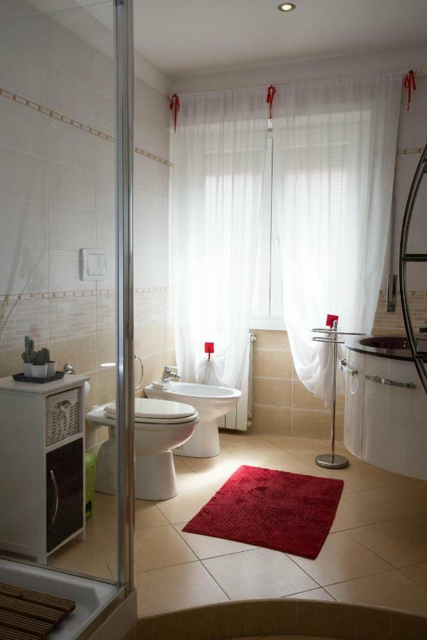 Appia Tourist Apartment Rome Bagian luar foto