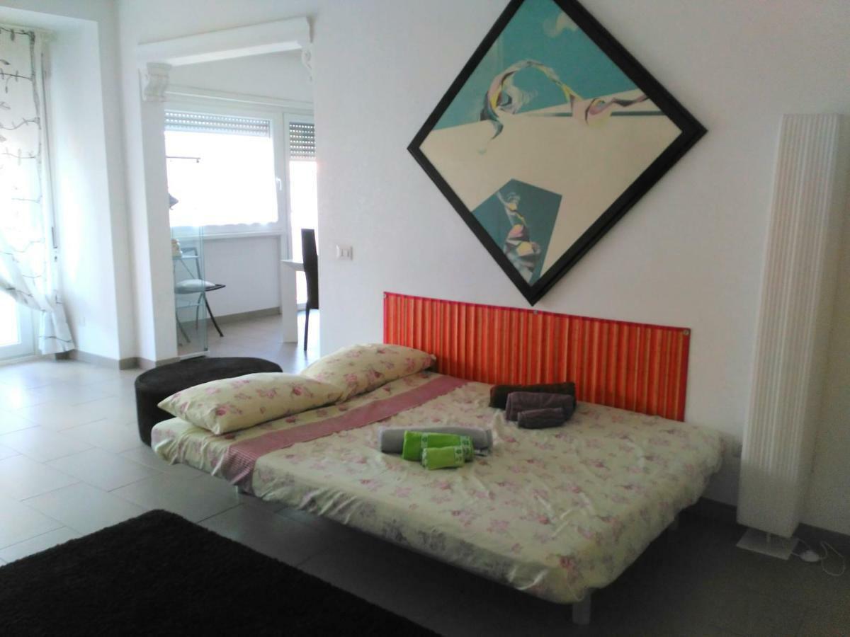 Appia Tourist Apartment Rome Bagian luar foto